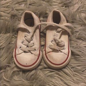 Toddler converse size 4